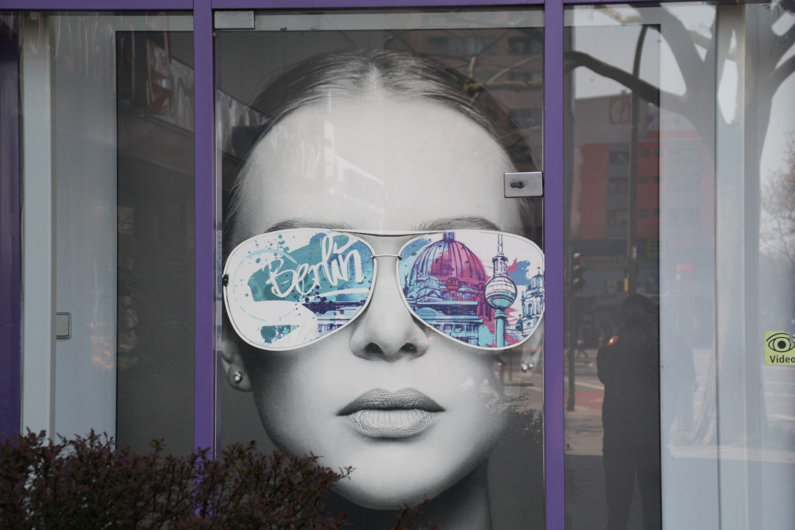 Schaufenster von Optix Berlin an der Kleiststraße