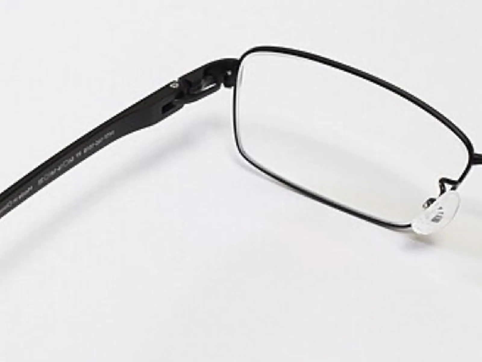 Crosslink Zero von Oakley — Dreiviertelansicht